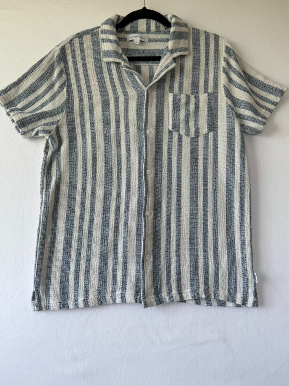 Vintage Summer Short Sleeve Button‑Down – White/Blue Stripes – Size Large